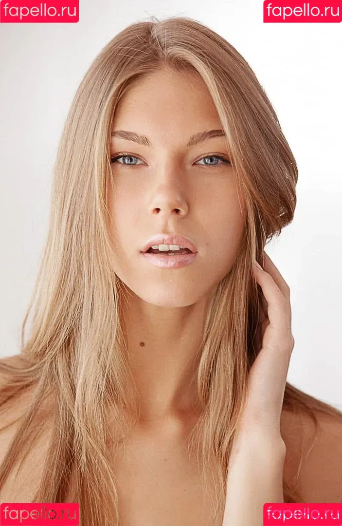 Krystal Boyd / anjelica_abby / kapitolin Onlyfans Photo Gallery 