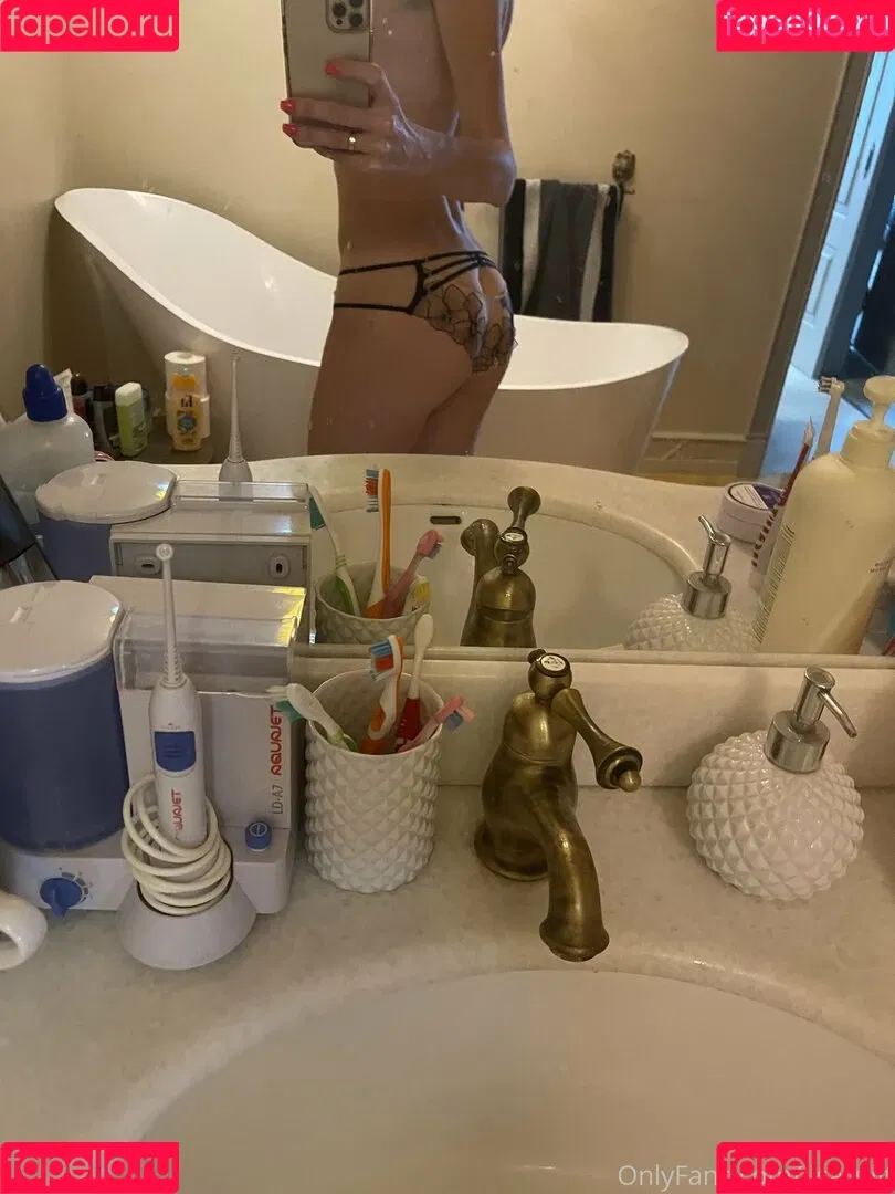 Lisa Rulit / lisarulit Onlyfans Photo Gallery 