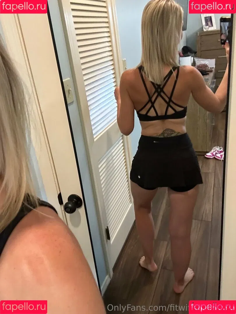 fitlyfe1983 / fitwife1983free Onlyfans Photo Gallery 