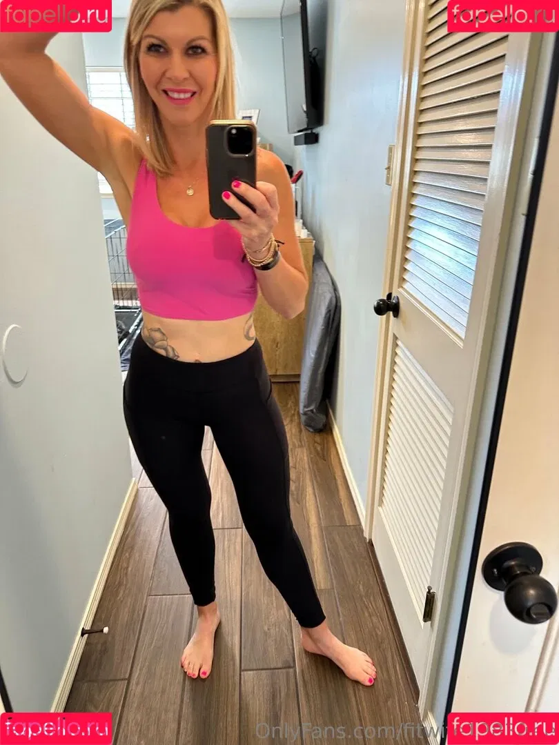 fitlyfe1983 / fitwife1983free Onlyfans Photo Gallery 