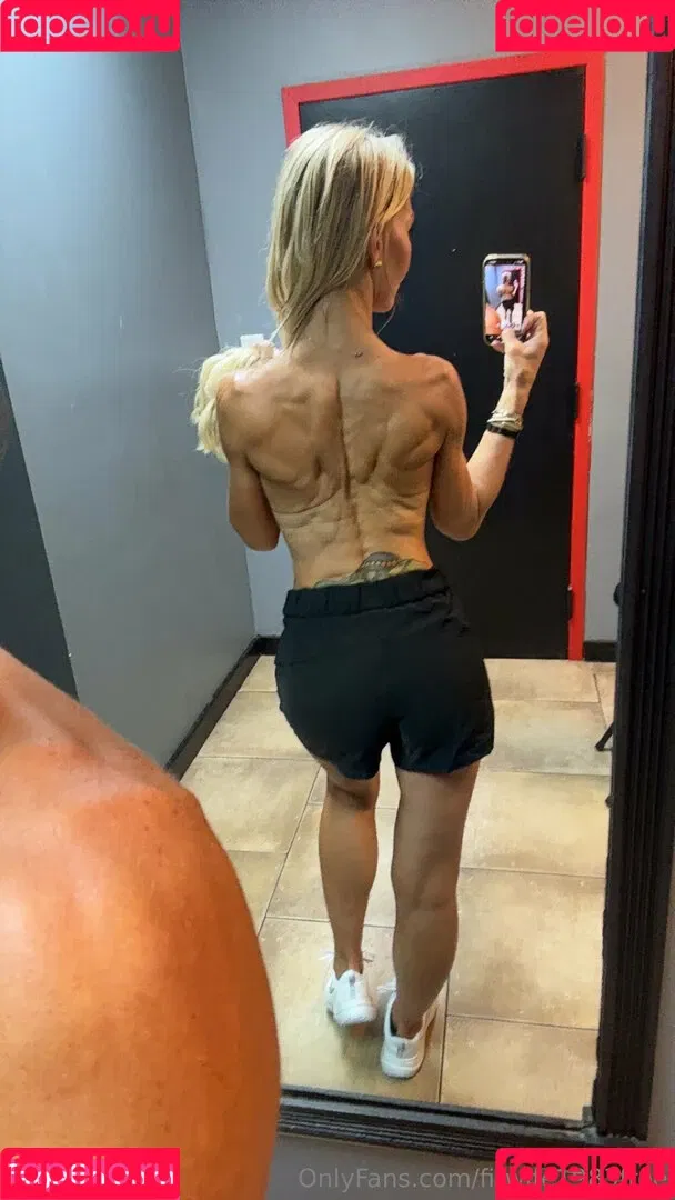 fitlyfe1983 / fitwife1983free Onlyfans Photo Gallery 