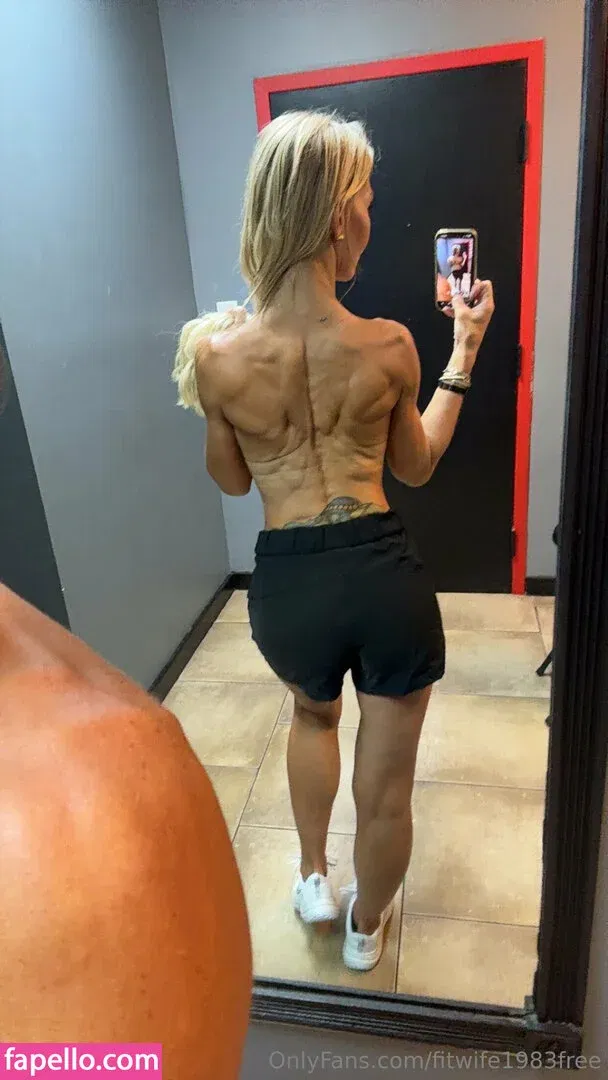 fitlyfe1983 / fitwife1983free Onlyfans Photo Gallery 