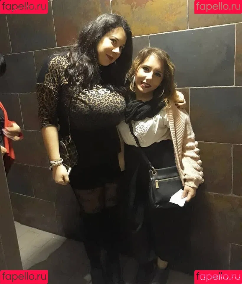 princygiuls / therealprincygiuls Onlyfans Photo Gallery 