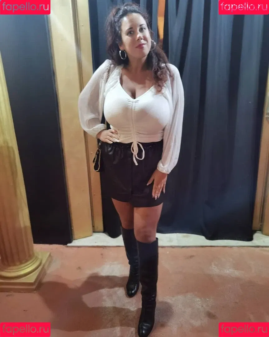 princygiuls / therealprincygiuls Onlyfans Photo Gallery 