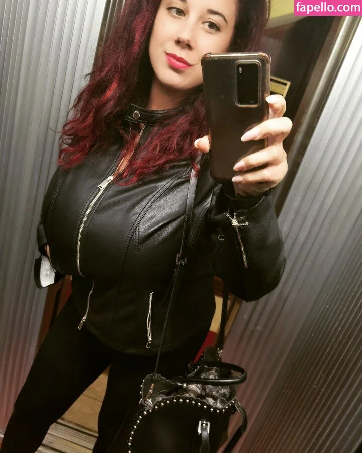 princygiuls / therealprincygiuls Onlyfans Photo Gallery 