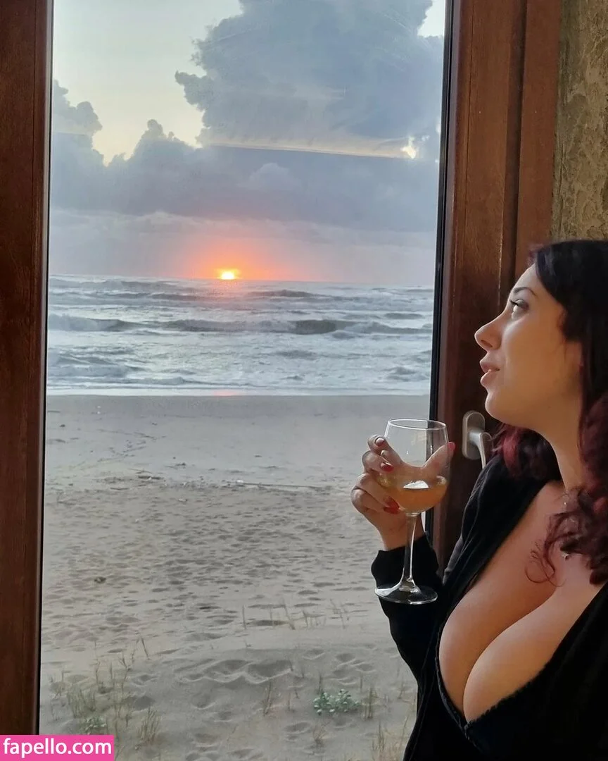 princygiuls / therealprincygiuls Onlyfans Photo Gallery 