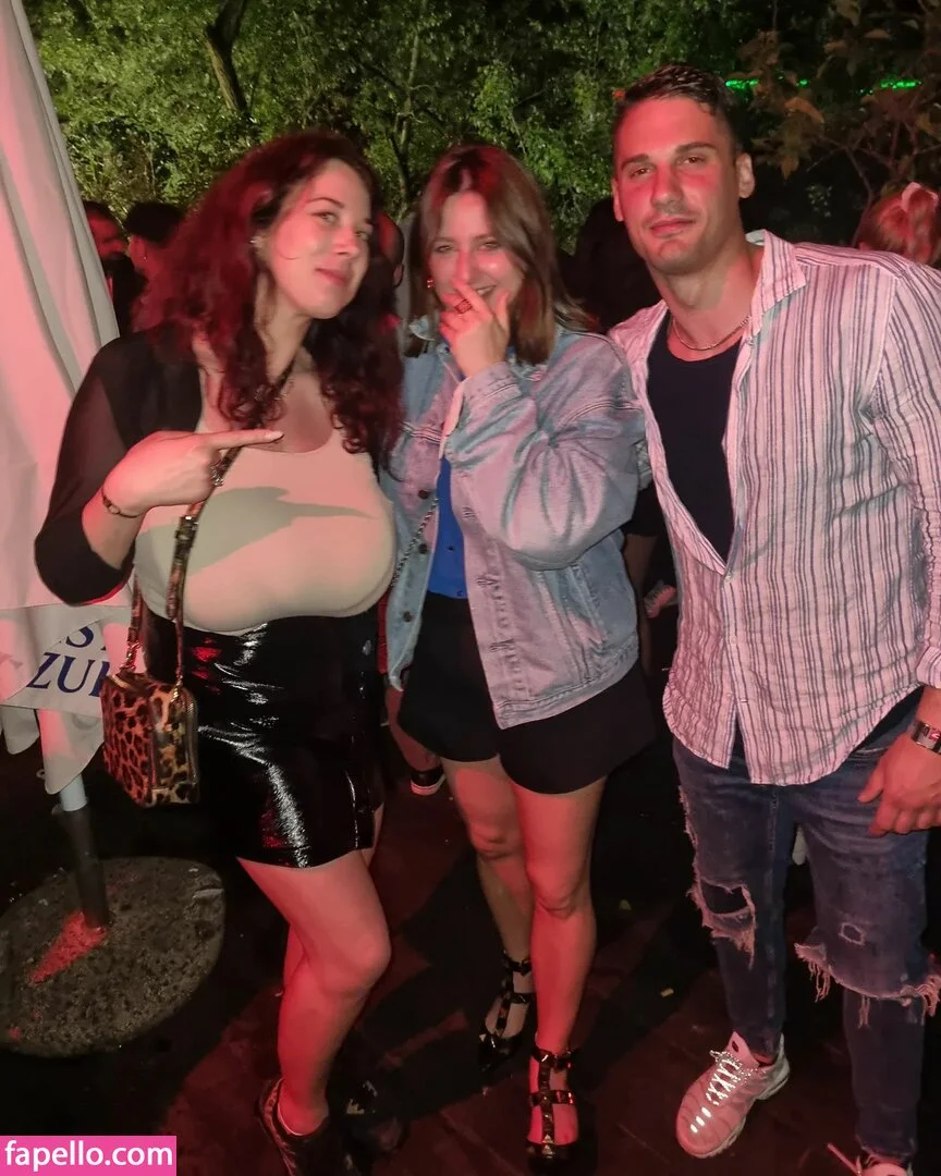 princygiuls / therealprincygiuls Onlyfans Photo Gallery 