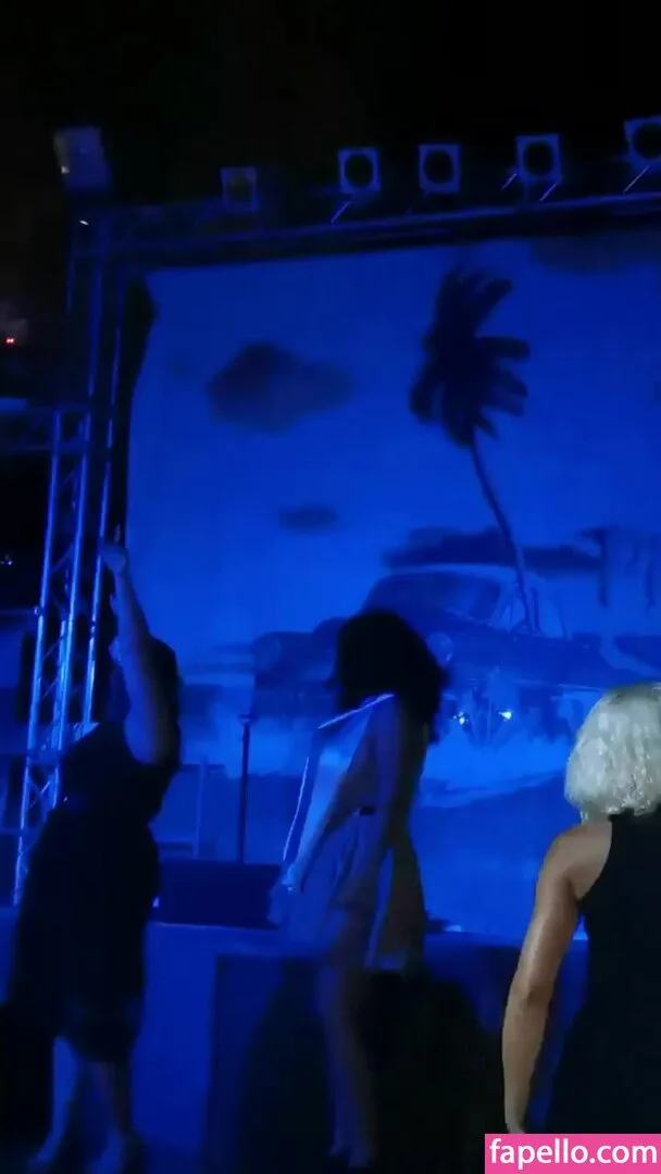 princygiuls / therealprincygiuls Onlyfans Photo Gallery 