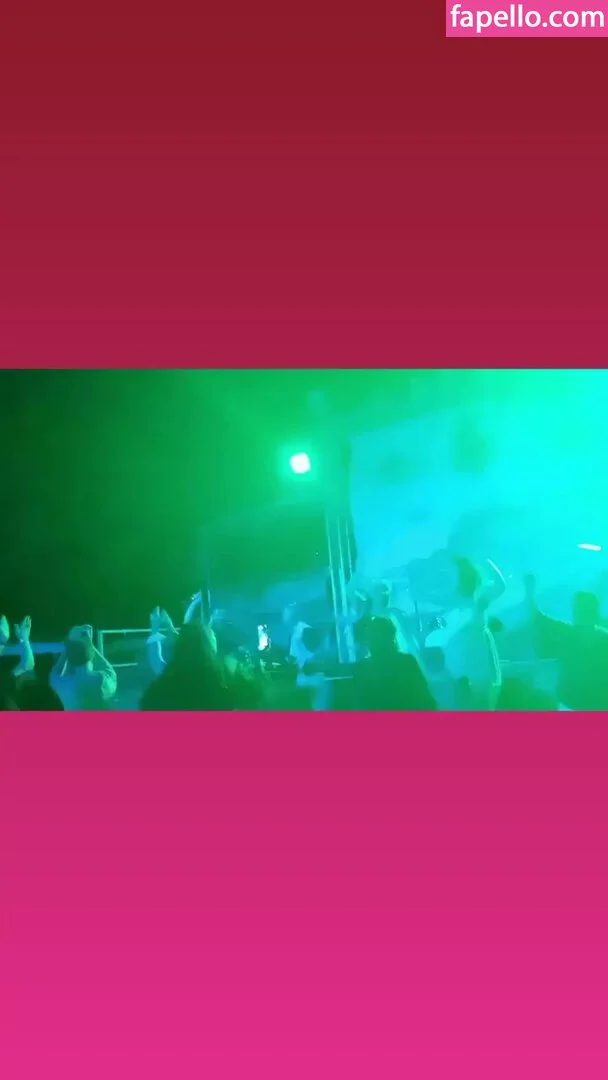 princygiuls / therealprincygiuls Onlyfans Photo Gallery 