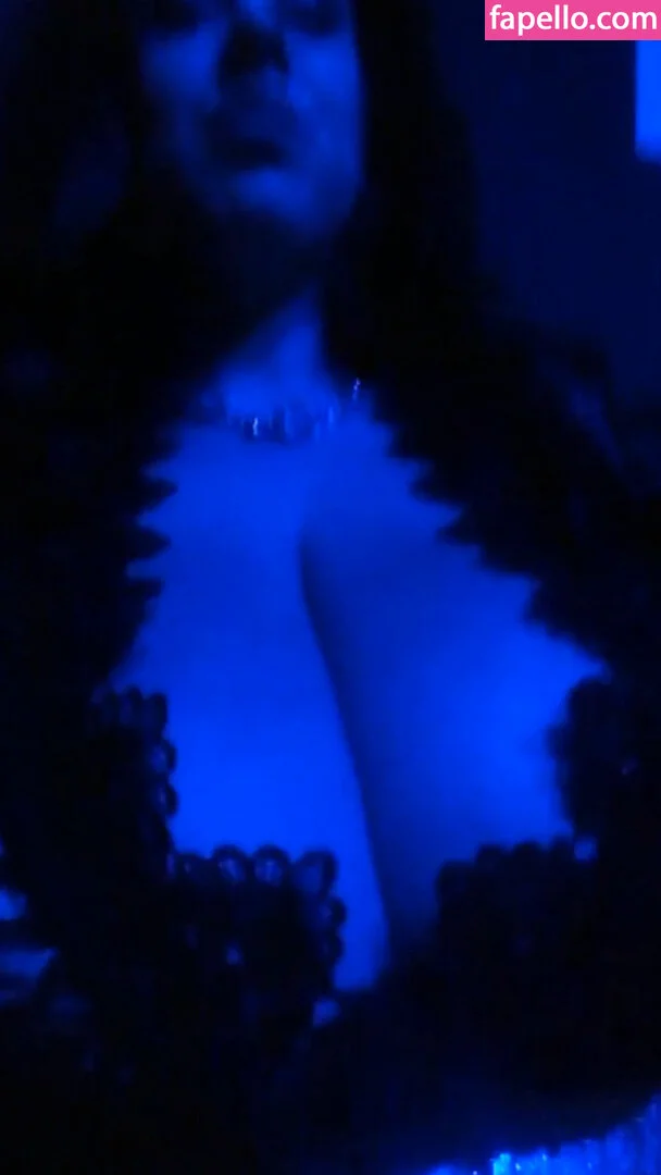 princygiuls / therealprincygiuls Onlyfans Photo Gallery 