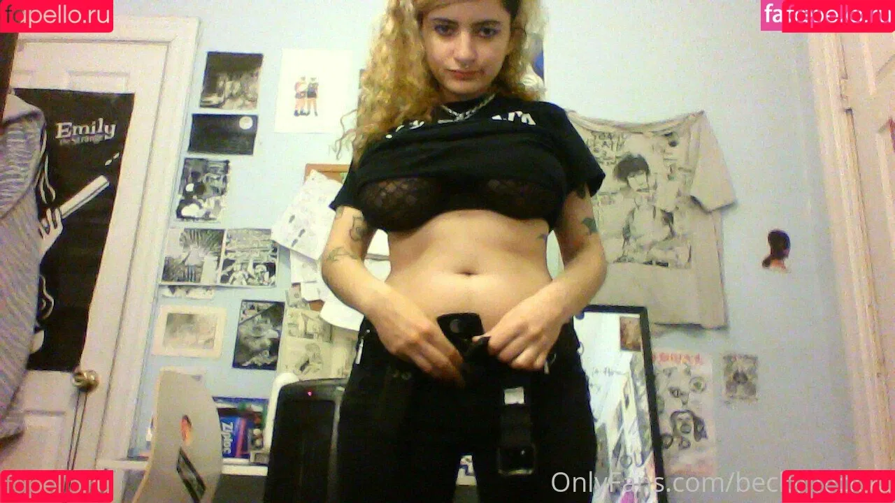 TheRealnotbeckyhecky / beckieheckie / bexiehexie Onlyfans Photo Gallery 