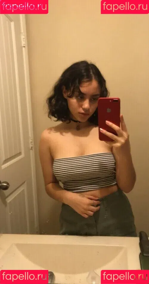 chainsaw_brat / crosseyedivy / crosseyedv / zion_theegg Onlyfans Photo Gallery 