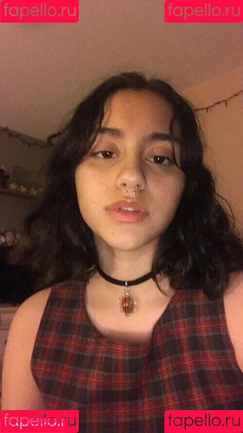 chainsaw_brat / crosseyedivy / crosseyedv / zion_theegg Onlyfans Photo Gallery 