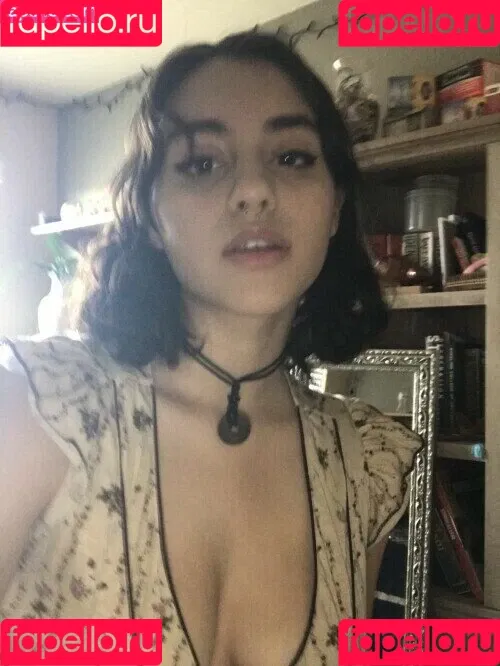 chainsaw_brat / crosseyedivy / crosseyedv / zion_theegg Onlyfans Photo Gallery 