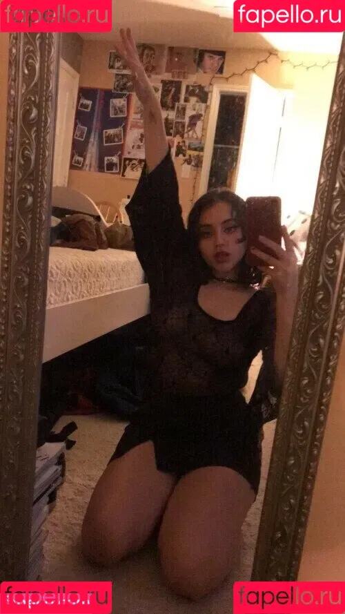 chainsaw_brat / crosseyedivy / crosseyedv / zion_theegg Onlyfans Photo Gallery 