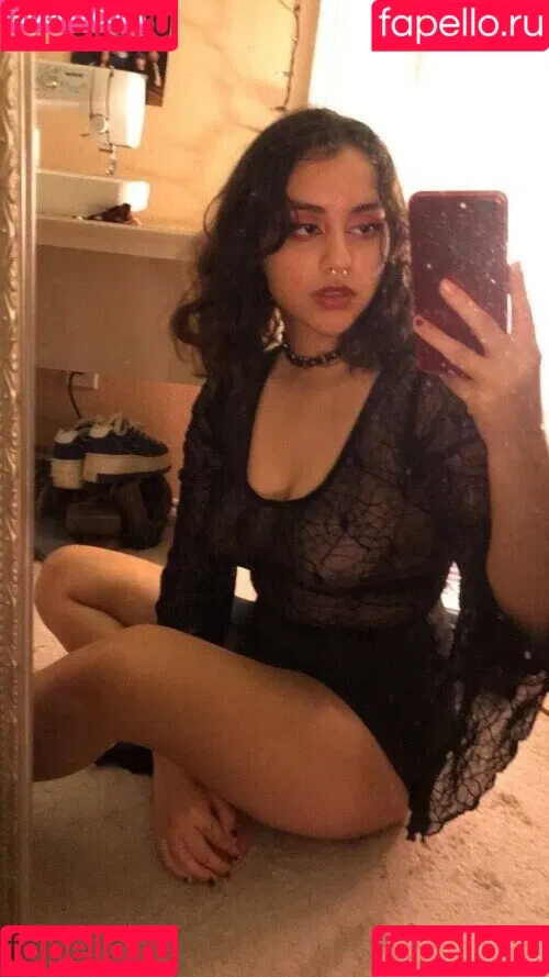 chainsaw_brat / crosseyedivy / crosseyedv / zion_theegg Onlyfans Photo Gallery 