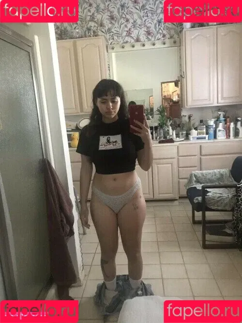 chainsaw_brat / crosseyedivy / crosseyedv / zion_theegg Onlyfans Photo Gallery 