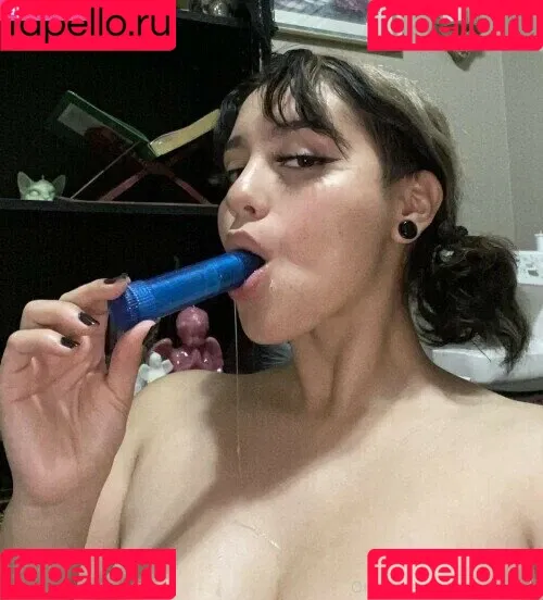 chainsaw_brat / crosseyedivy / crosseyedv / zion_theegg Onlyfans Photo Gallery 