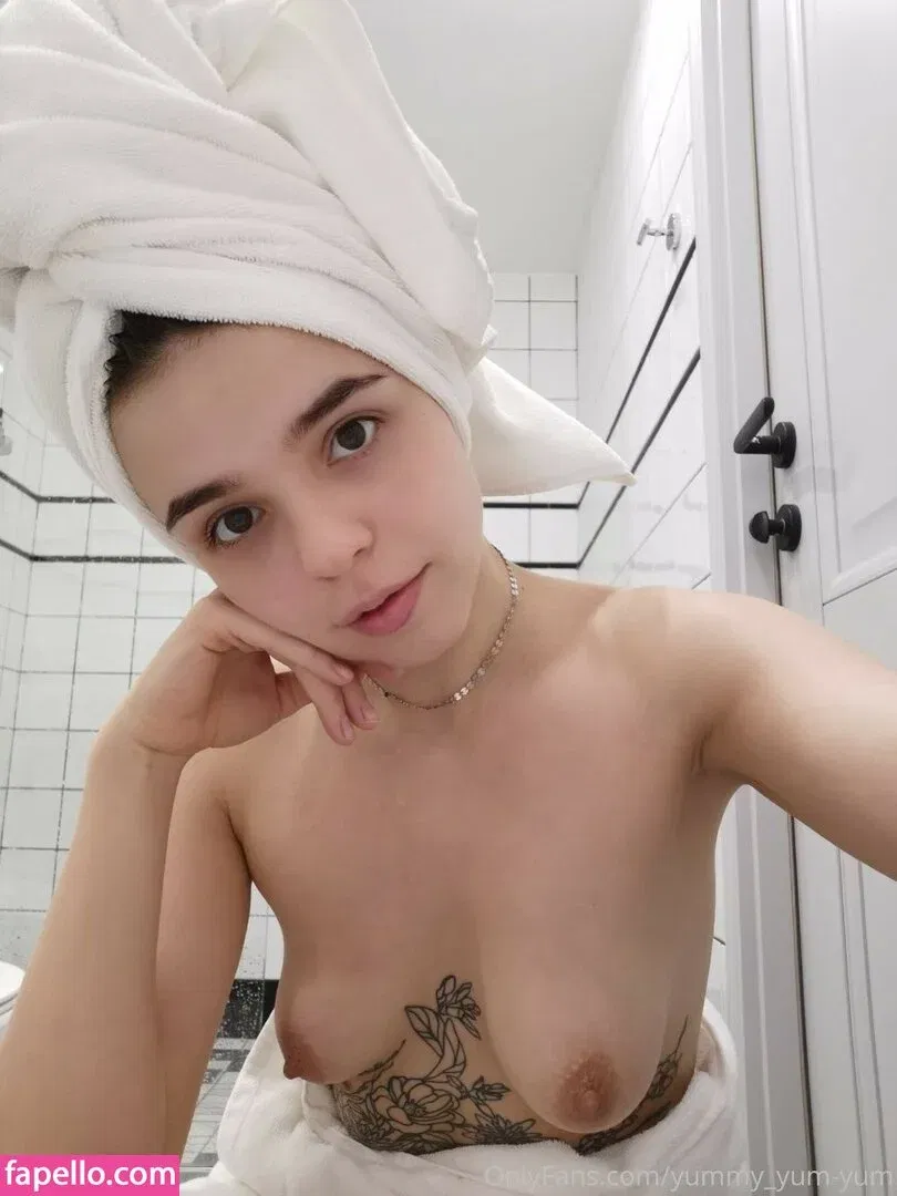 emmm20 / emmm20_ Onlyfans Photo Gallery 