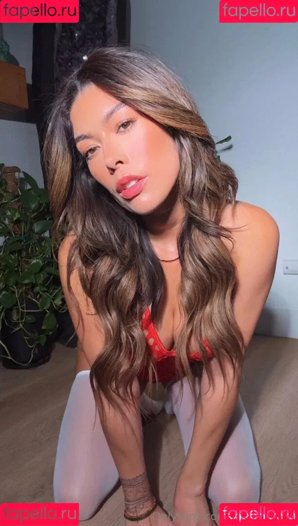 Chloe Sasha / chloe.sasha / chloesasha21 Onlyfans Photo Gallery 