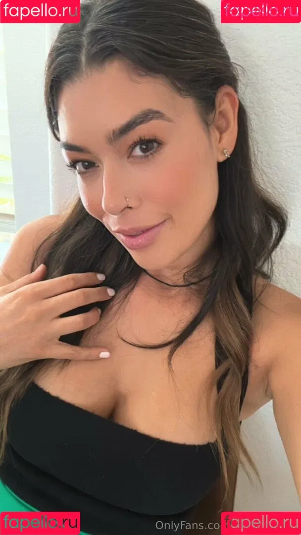 Chloe Sasha / chloe.sasha / chloesasha21 Onlyfans Photo Gallery 