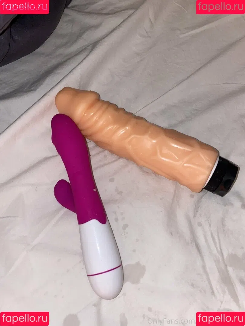 inkedsugarbaby07 / sarisa_2795 Onlyfans Photo Gallery 