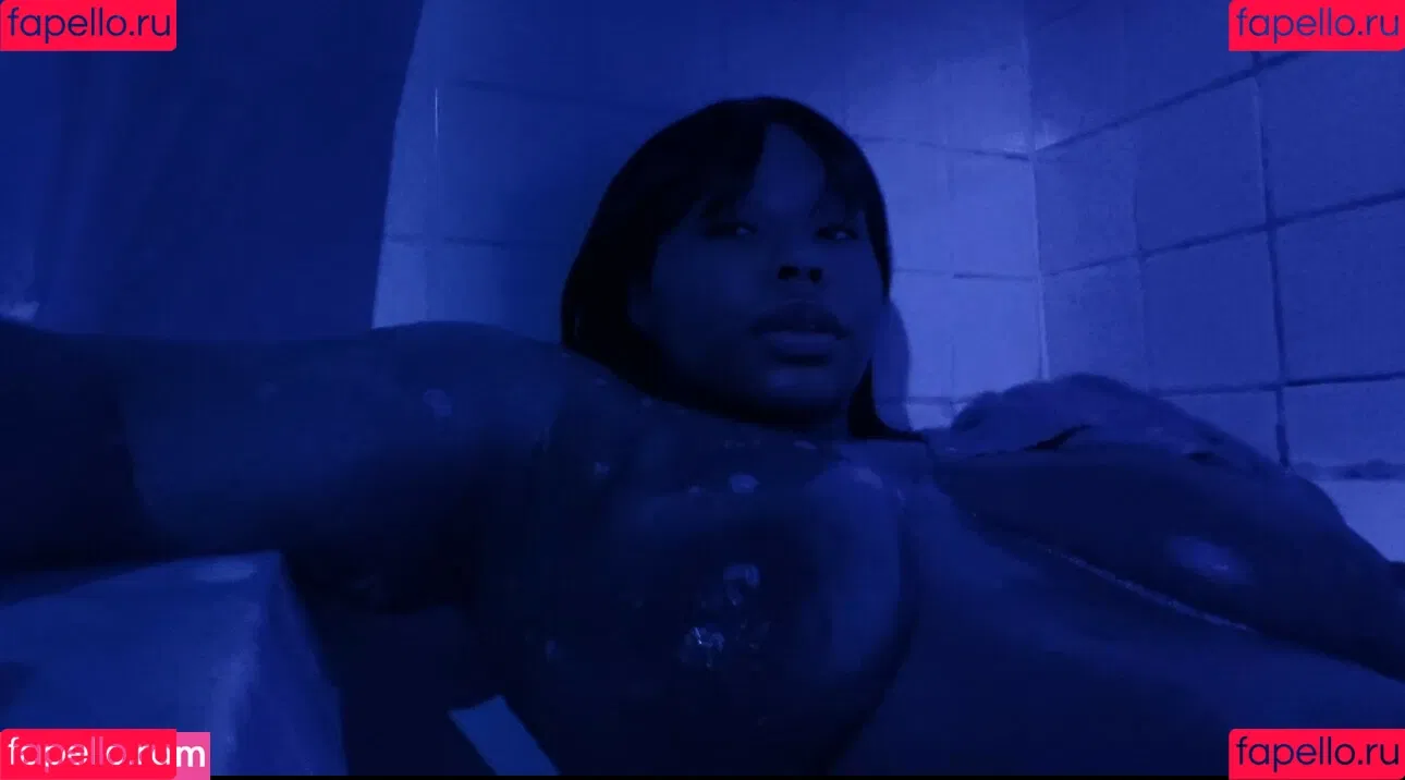 Larxene / SavageNymph / _larxene / larxene_the_savage_nymph Onlyfans Photo Gallery 