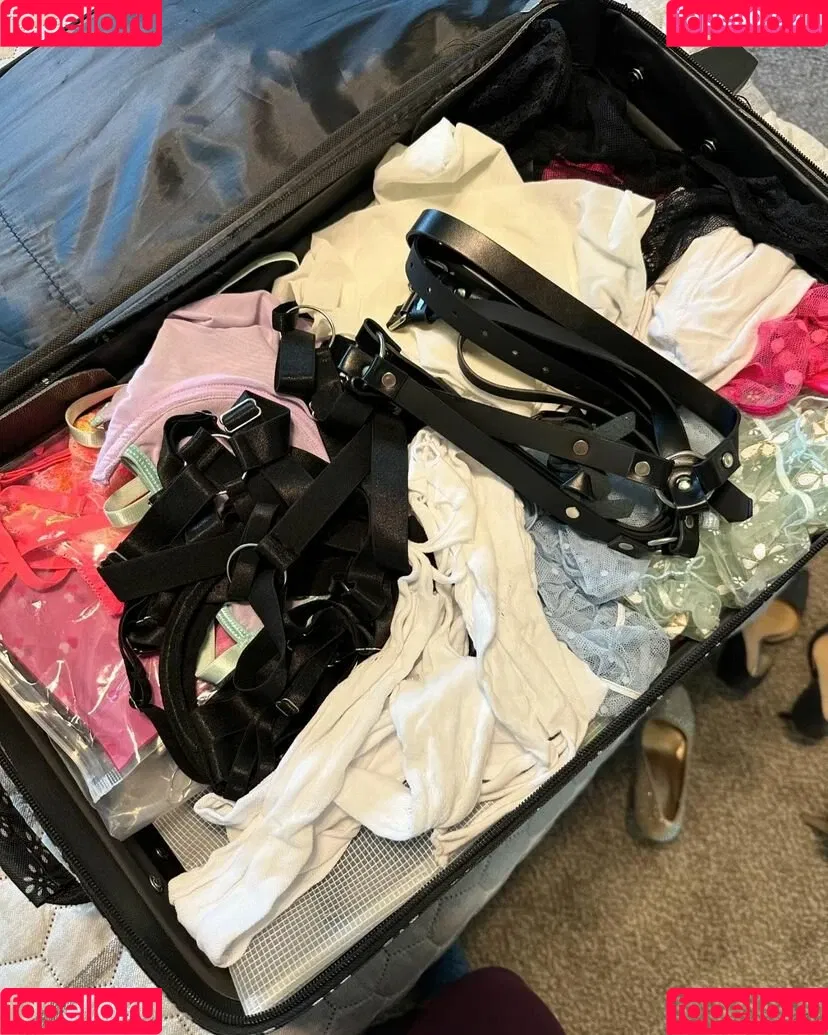 Fyr Wyf / fyrwyflyf / hawtfyrwyf / https: Onlyfans Photo Gallery 