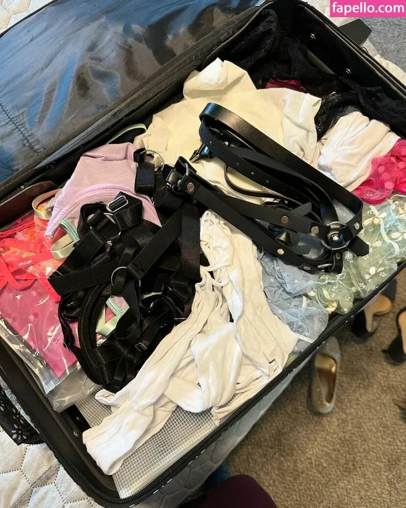 Fyr Wyf / fyrwyflyf / hawtfyrwyf / https: Onlyfans Photo Gallery 