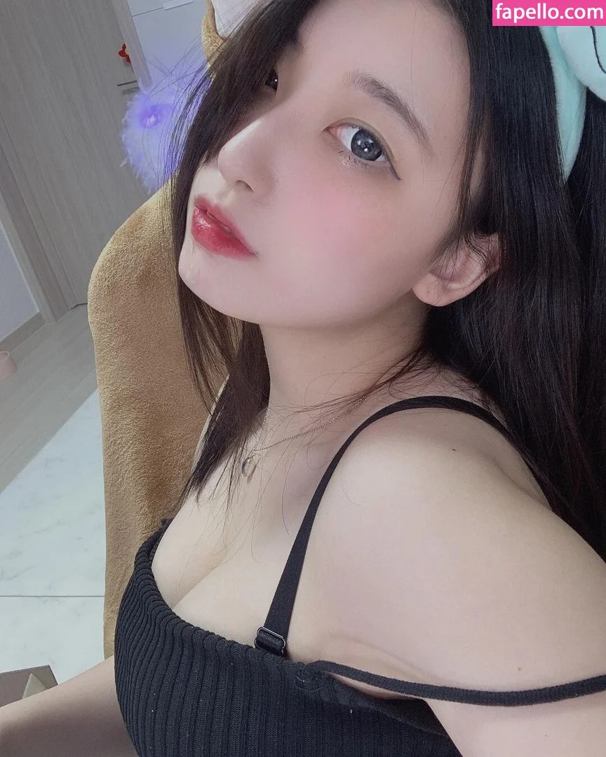 _angna98 / annasgs / azuan2001 Onlyfans Photo Gallery 