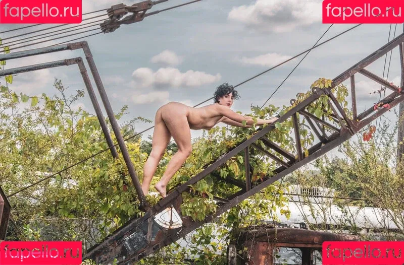 Hispanic / Latina Women / dianaMriveraa / dianamrivera_ / dianariveraa Onlyfans Photo Gallery 