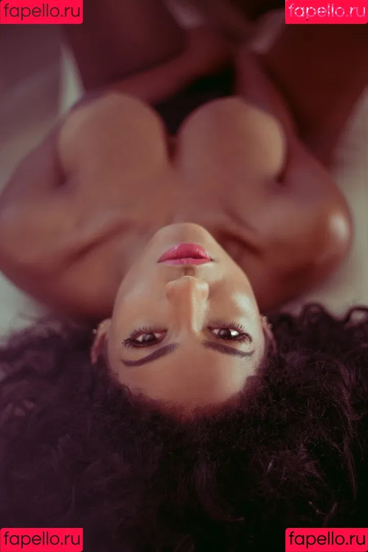 Hispanic / Latina Women / dianaMriveraa / dianamrivera_ / dianariveraa Onlyfans Photo Gallery 