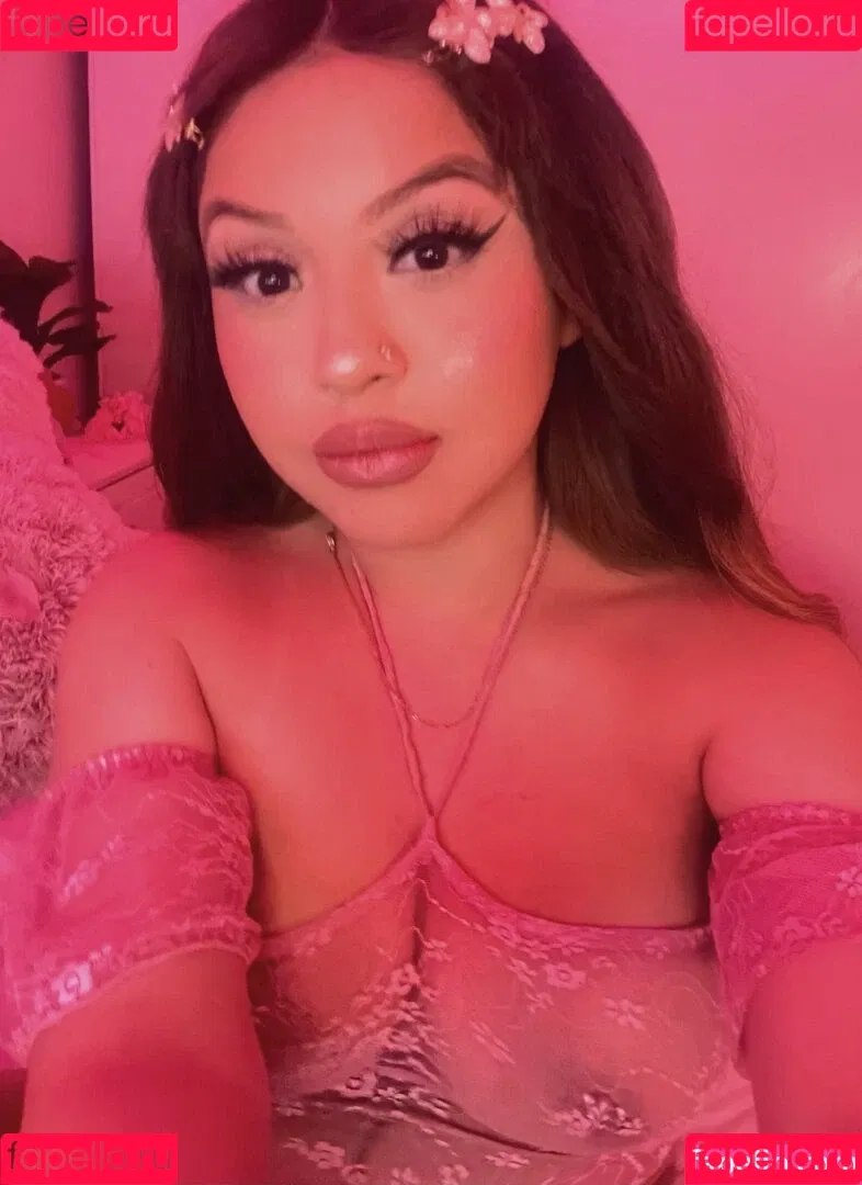 Hispanic / Latina Women / dianaMriveraa / dianamrivera_ / dianariveraa Onlyfans Photo Gallery 