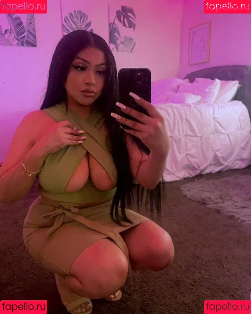 Hispanic / Latina Women / dianaMriveraa / dianamrivera_ / dianariveraa Onlyfans Photo Gallery 