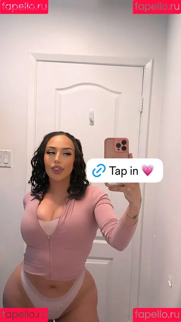 Hispanic / Latina Women / dianaMriveraa / dianamrivera_ / dianariveraa Onlyfans Photo Gallery 