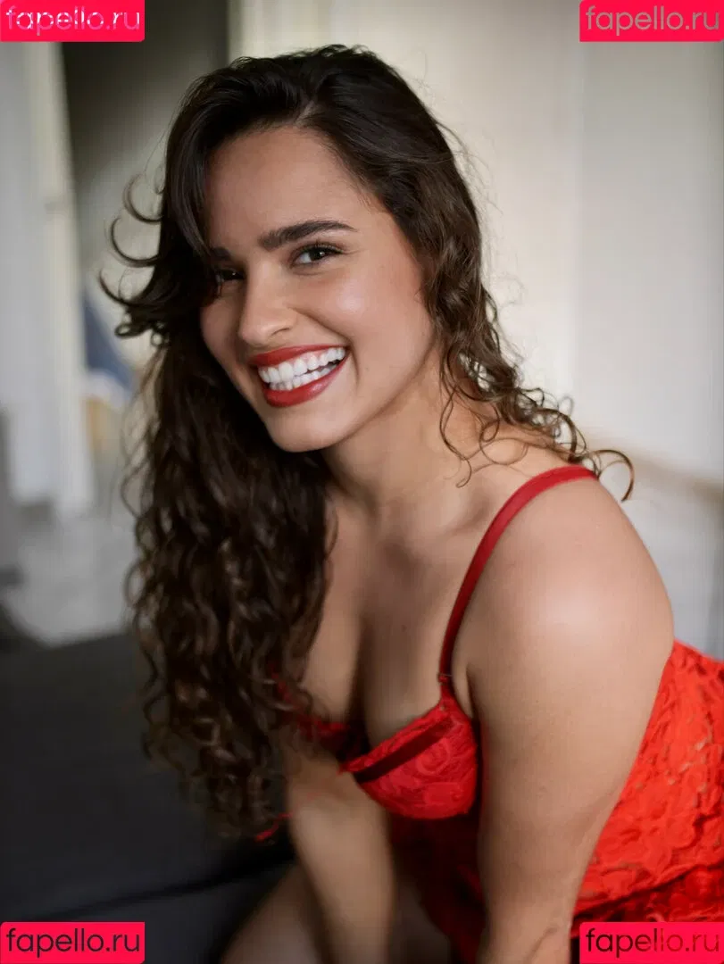 Hispanic / Latina Women / dianaMriveraa / dianamrivera_ / dianariveraa Onlyfans Photo Gallery 