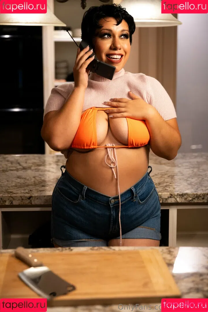 Hispanic / Latina Women / dianaMriveraa / dianamrivera_ / dianariveraa Onlyfans Photo Gallery 