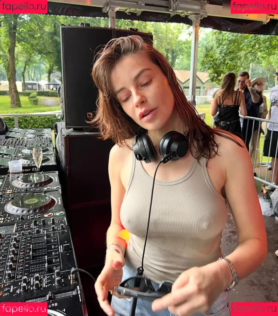 Anfisa Letyago / anfisaletyago Onlyfans Photo Gallery 