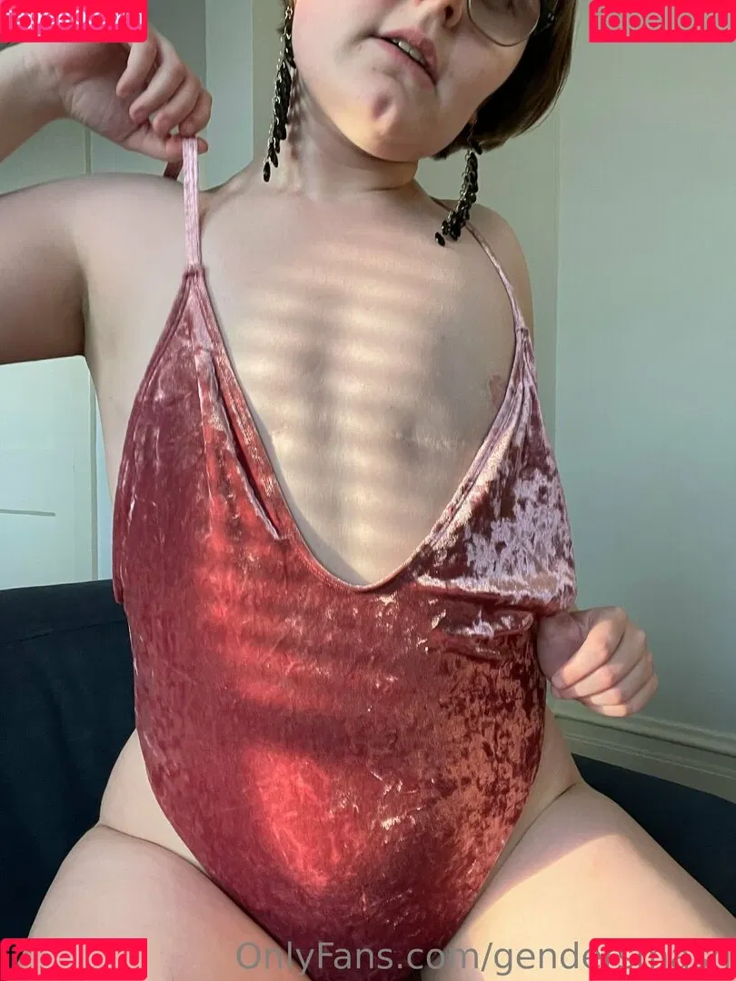 gendersmash / genderthrash Onlyfans Photo Gallery 