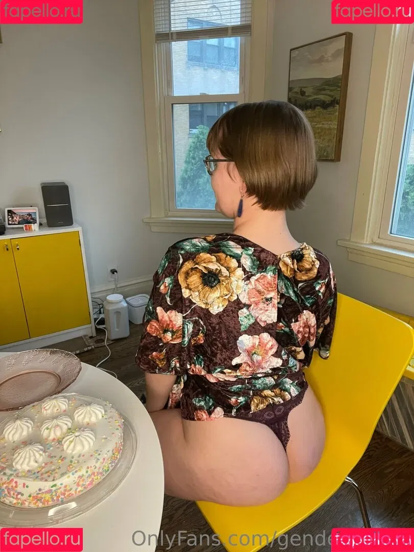 gendersmash / genderthrash Onlyfans Photo Gallery 