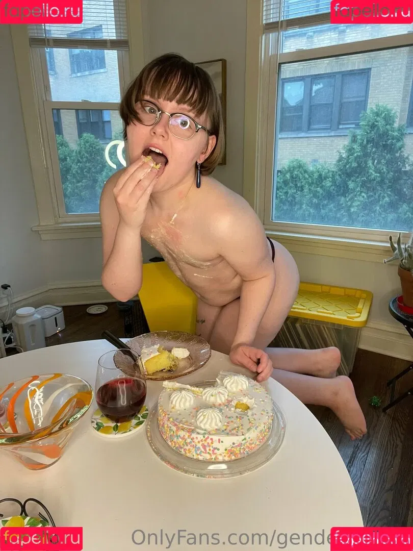 gendersmash / genderthrash Onlyfans Photo Gallery 