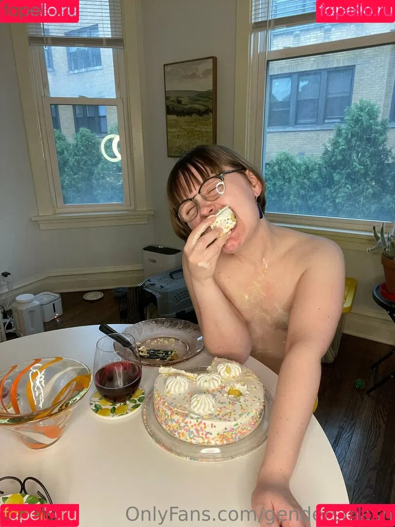 gendersmash / genderthrash Onlyfans Photo Gallery 