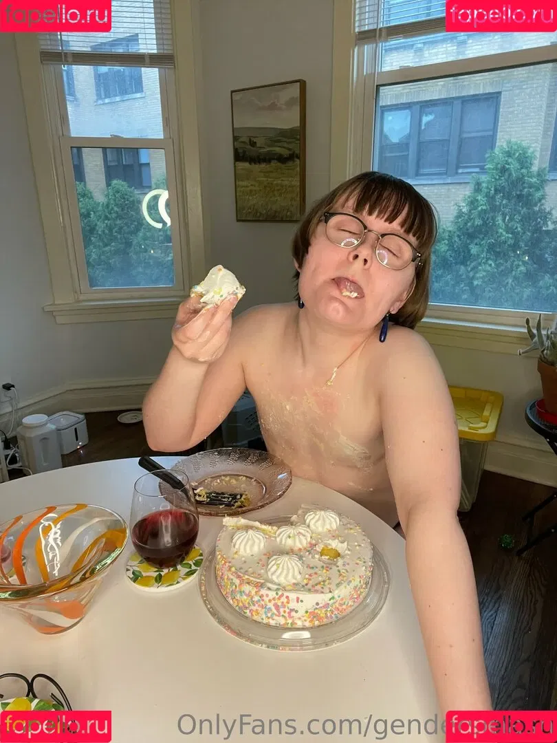 gendersmash / genderthrash Onlyfans Photo Gallery 