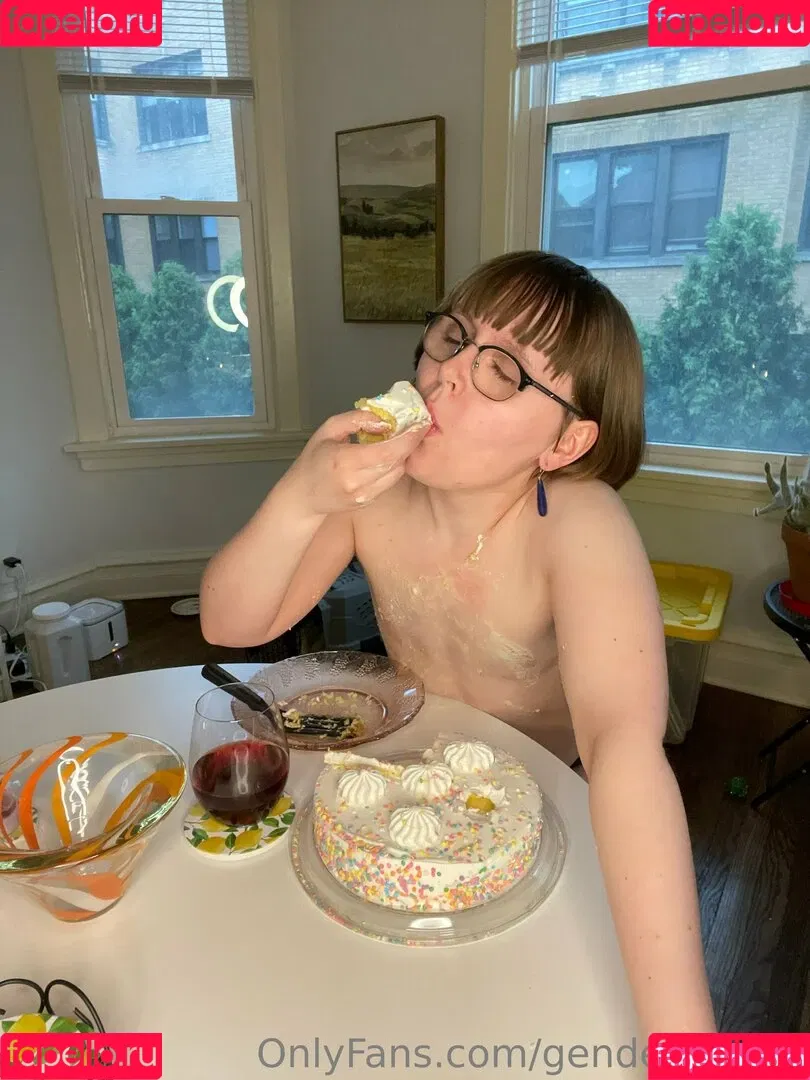 gendersmash / genderthrash Onlyfans Photo Gallery 