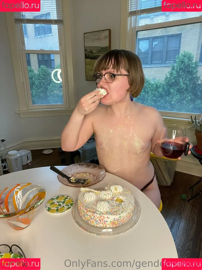 gendersmash / genderthrash Onlyfans Photo Gallery 