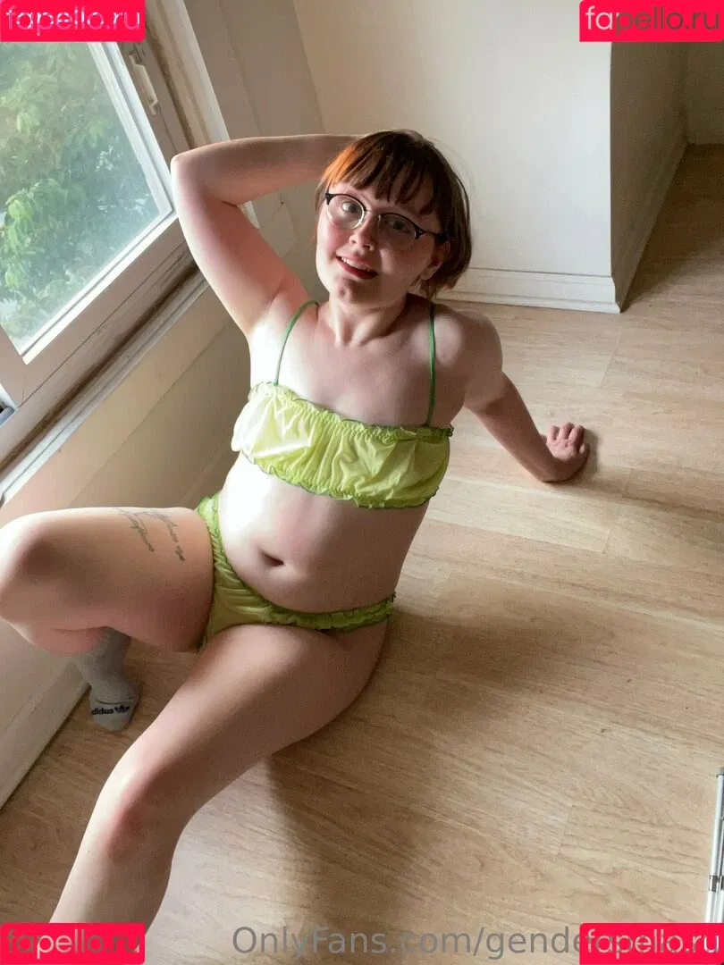 gendersmash / genderthrash Onlyfans Photo Gallery 