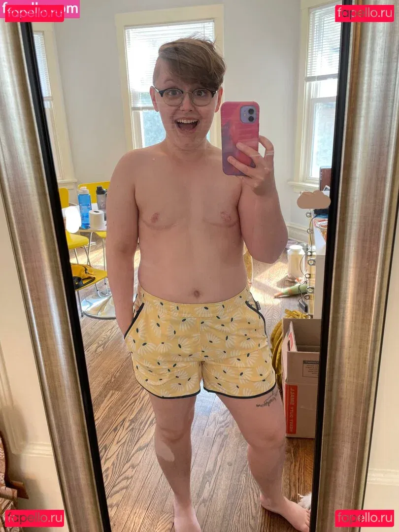 gendersmash / genderthrash Onlyfans Photo Gallery 