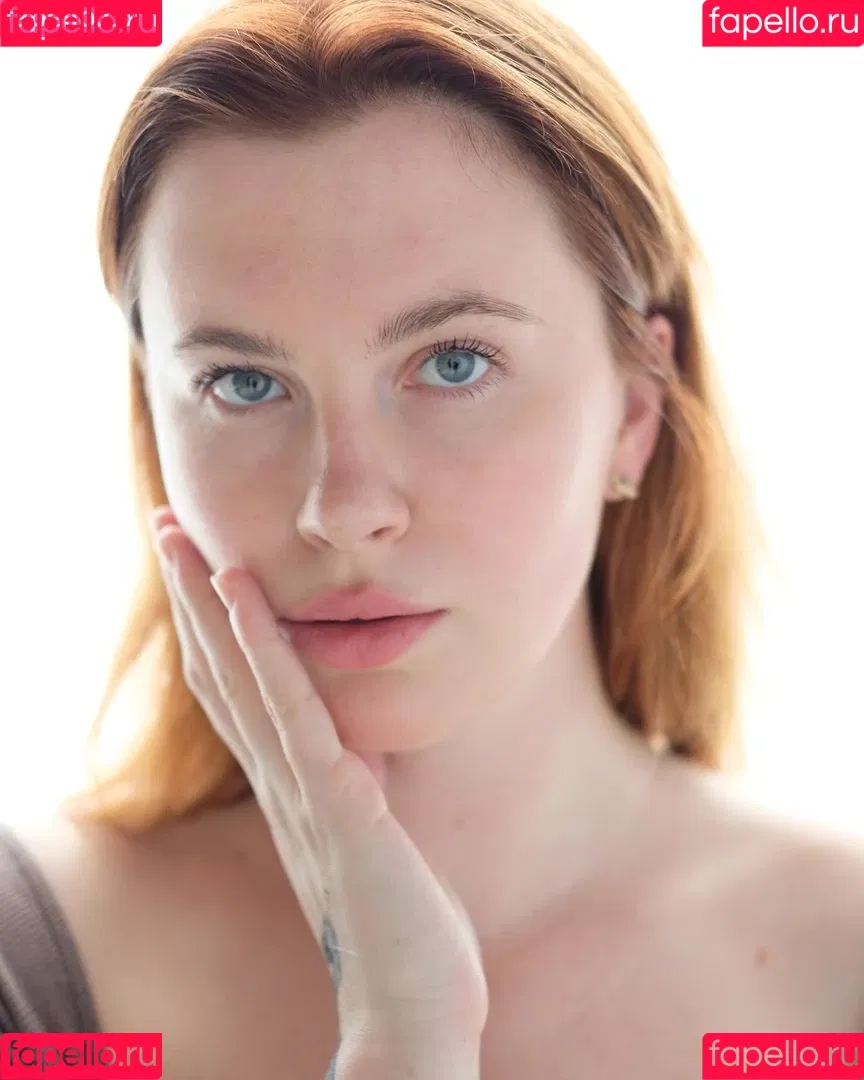 Ireland Baldwin / chloebaldwin... / irelandbasingerbaldwin Onlyfans Photo Gallery 