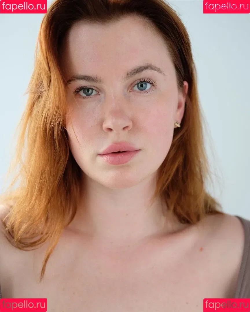 Ireland Baldwin / chloebaldwin... / irelandbasingerbaldwin Onlyfans Photo Gallery 