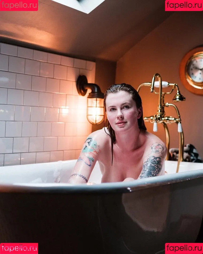 Ireland Baldwin / chloebaldwin... / irelandbasingerbaldwin Onlyfans Photo Gallery 